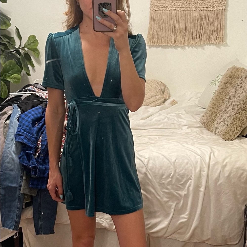 Billabong blue wrap mini dress. X small. New with tags.